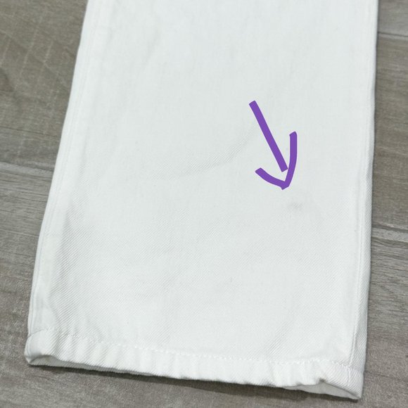 Frame Le Hollywood High Rise Distressed Jeans in Rumpled Blanc Rips White Denim - Picture 9 of 10